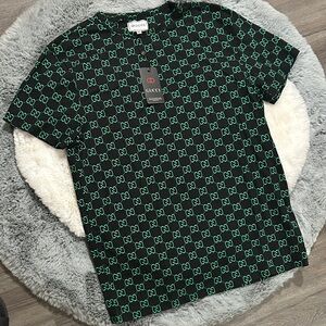 Gucci Men's Tee | Black and Green
